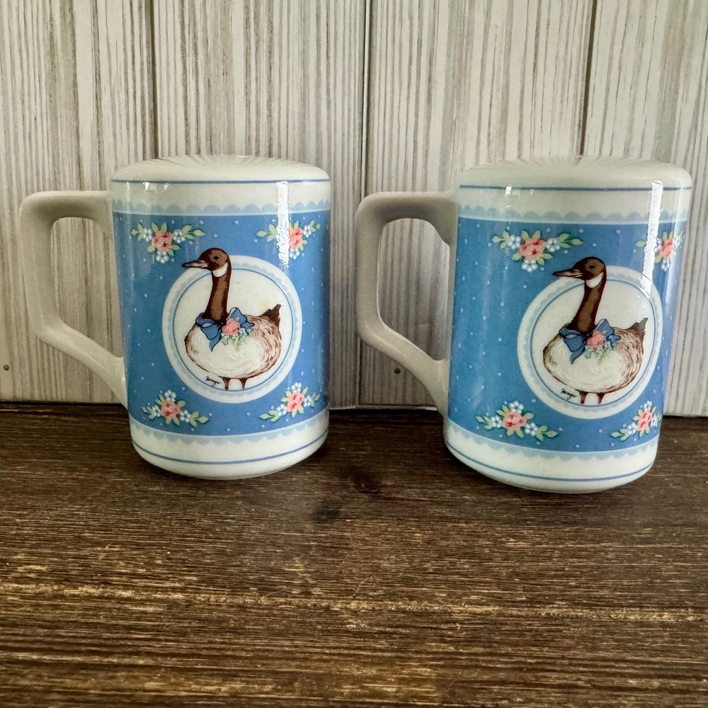 Vintage Country Goose Mug Style Salt and Pepper Shakers Blue Floral Ceramic Set